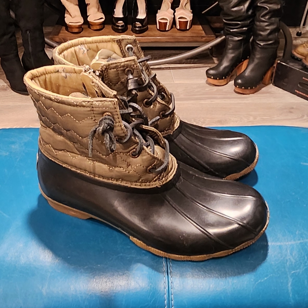 Womens Sperry Duck Boots.